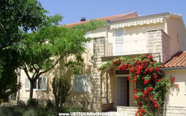 Apartmani Marija – Accommodation Vodice Kroatië