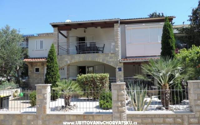 Apartment Veronika – Accommodation Vodice Kroatië