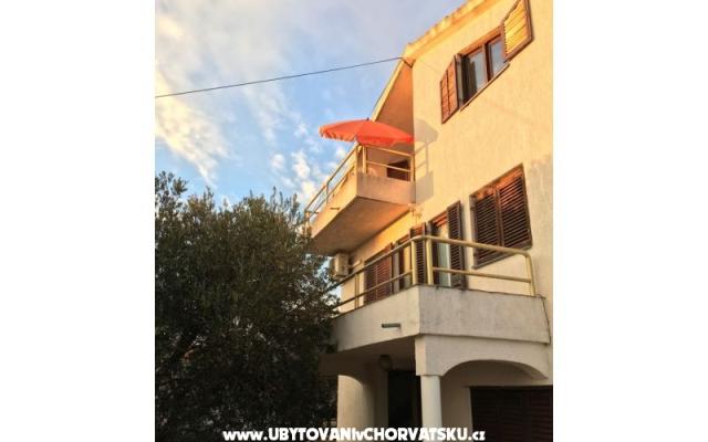 Apartments Neptun and Jupiter – Accommodation Vodice Kroatië