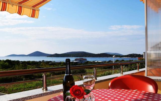 Iva Apartmani – Accommodation Vodice Kroatië