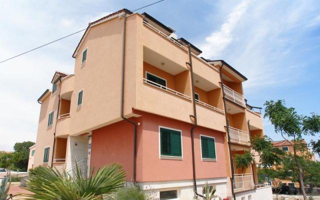 Pansion House Hrga – Accommodation Vodice Kroatië