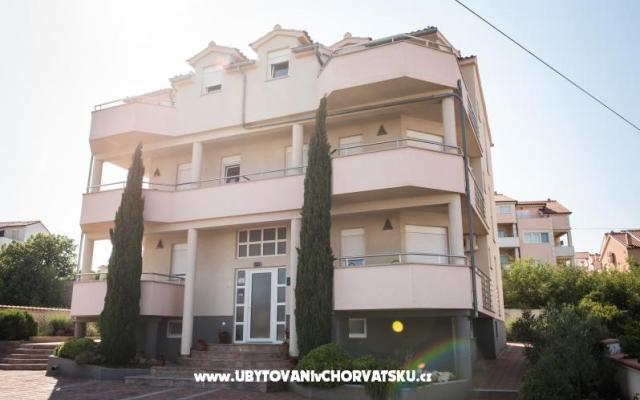 Villa Lovas – Accommodation Vodice Kroatië