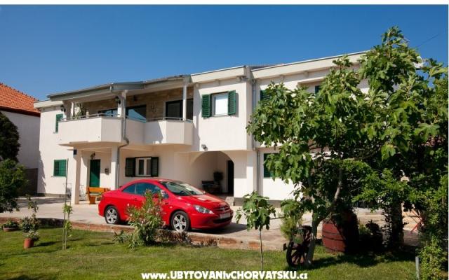 Apartmani Deni – Accommodation Zadar Kroatië