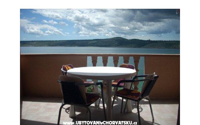 Apartmani Lora – Accommodation Zadar Kroatië