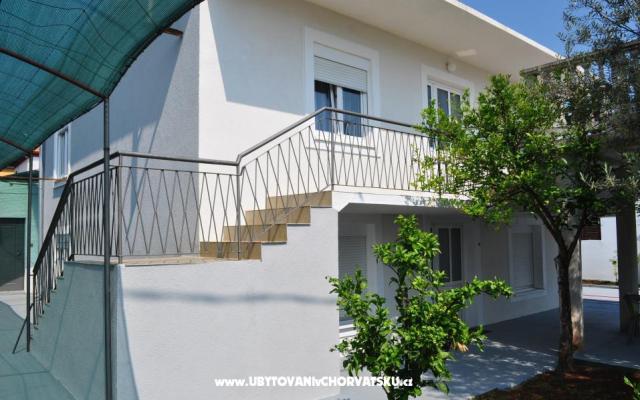 Kuća s bazenom Gaspar – Accommodation Zadar Kroatië
