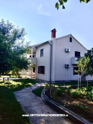 Apartmani BLUE – Accommodation Zaton Kroatië