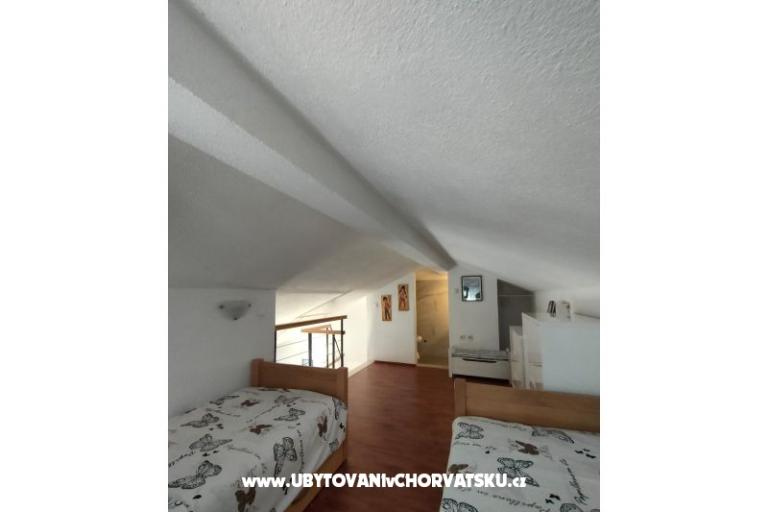 Apartments Lozić Vesna i Mladan – photo 11