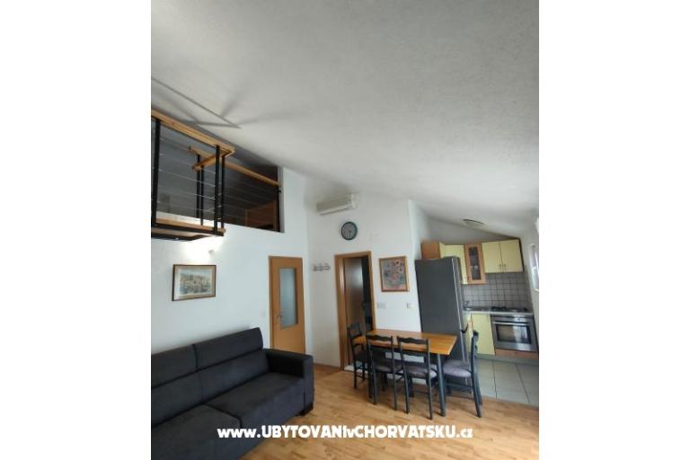 Apartments Lozić Vesna i Mladan – photo 4