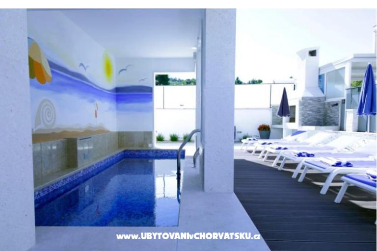 Apartments Neda Promajna – photo 2