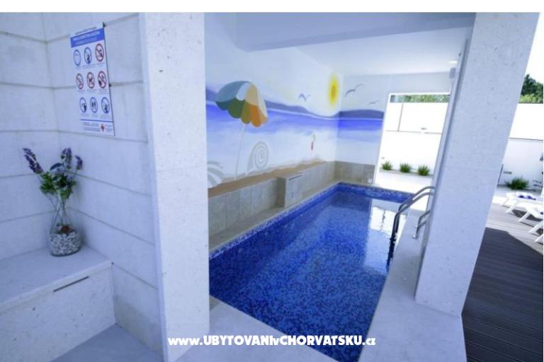 Apartments Neda Promajna – photo 4