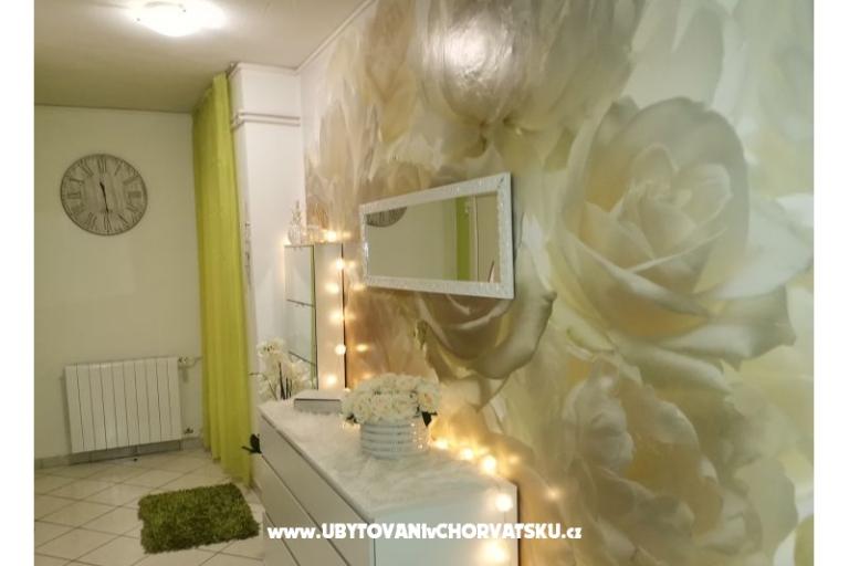 Apartments Nina – photo 15