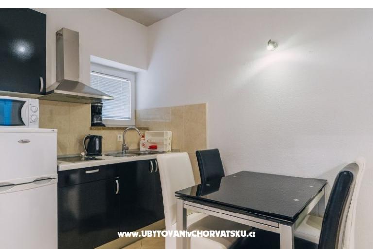 Deluxe Apartments Centar – photo 17