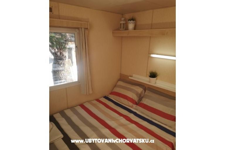 Mobile House Maroon – photo 3