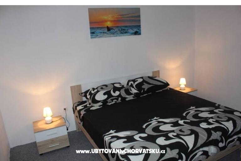 Apartment and pool Nika – photo 9