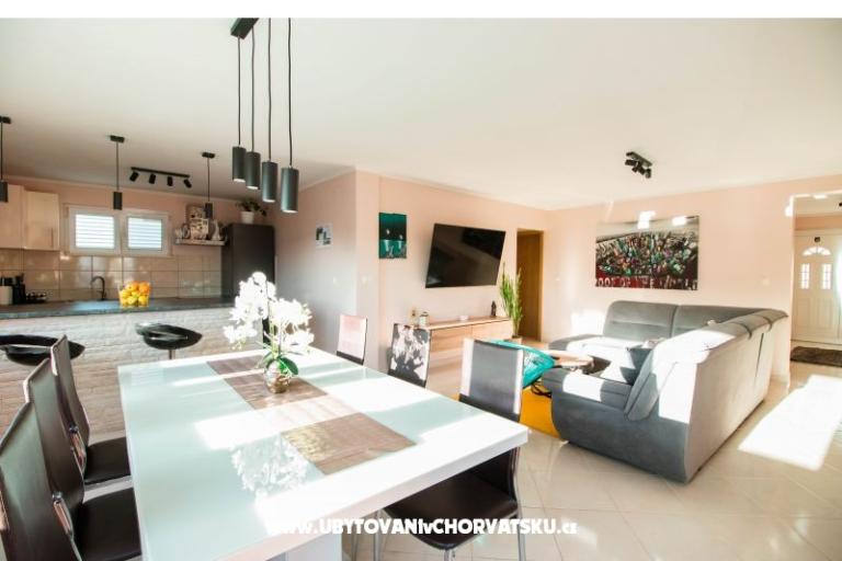 Apartment  – photo 6