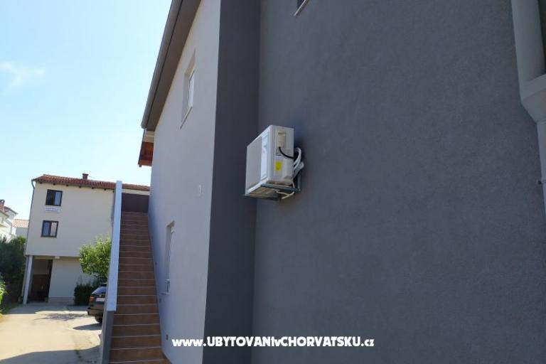 Apartments Karin – photo 15