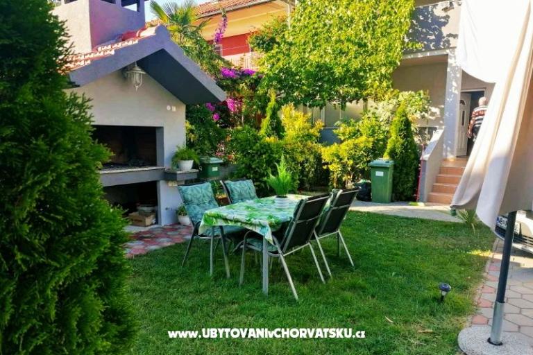 Apartments Karin – photo 2