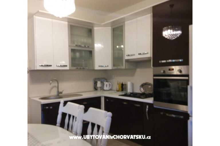 Apartments Mira – photo 12