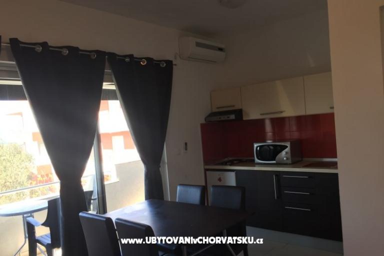 Apartments Neli – photo 11