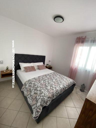 Emanuel Apartments – photo 2