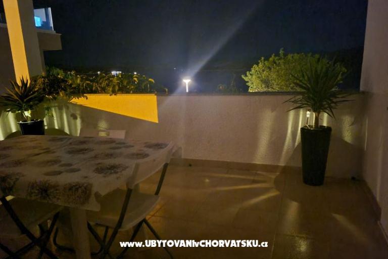 Apartment Mare - prvi red uz more – photo 11