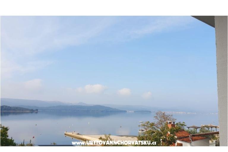 Apartment Mare - prvi red uz more – photo 12