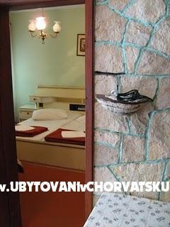 Apartments Alaska & Nikolina – photo 6