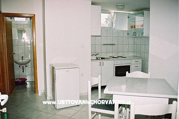 Apartments Alaska & Nikolina – photo 8