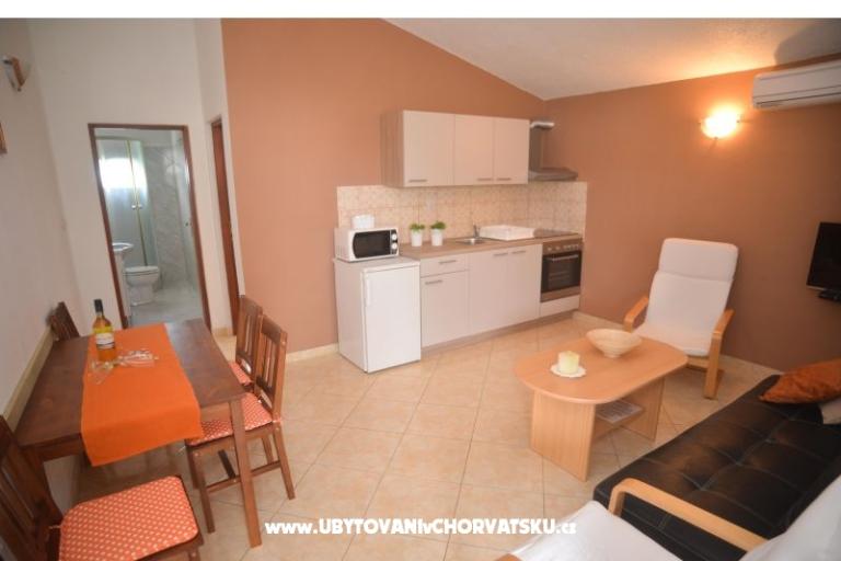 Apartments Salamun – photo 2