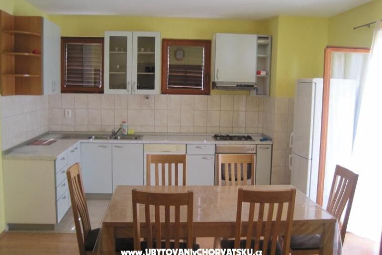Apartment 7 – photo 3