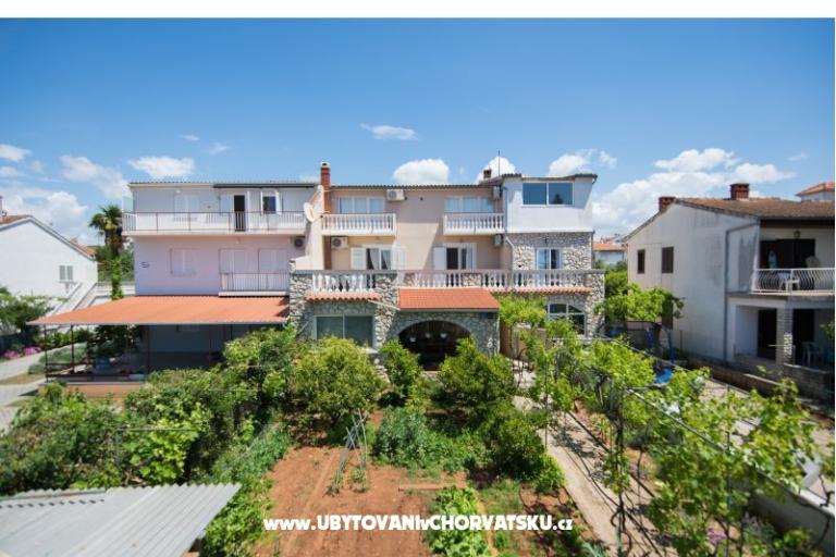 Apartment Anastazija i sobe RoLo uz  – photo 3
