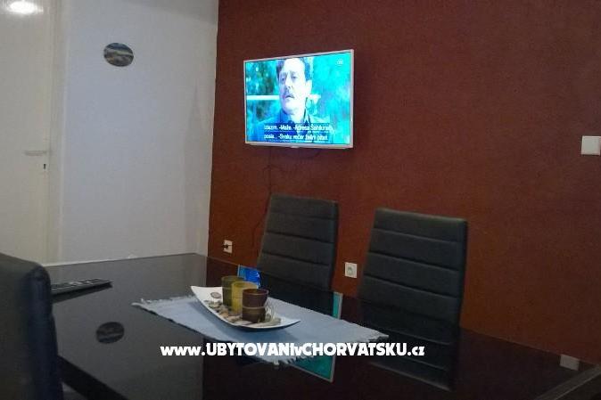 D-T  – photo 6