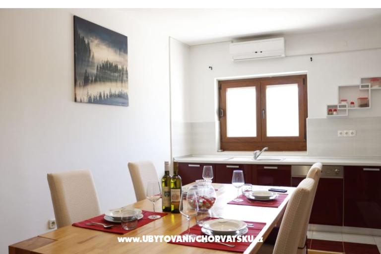 Holiday Home Maslina – photo 10