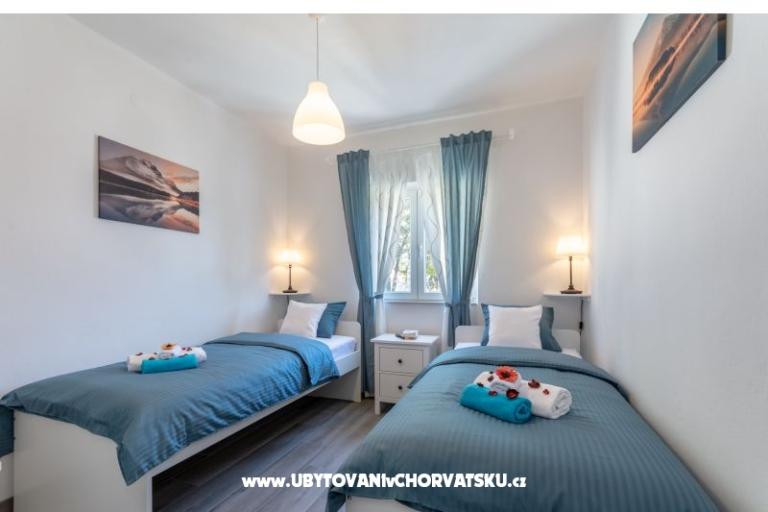 Apartment Toni Milna  – photo 4