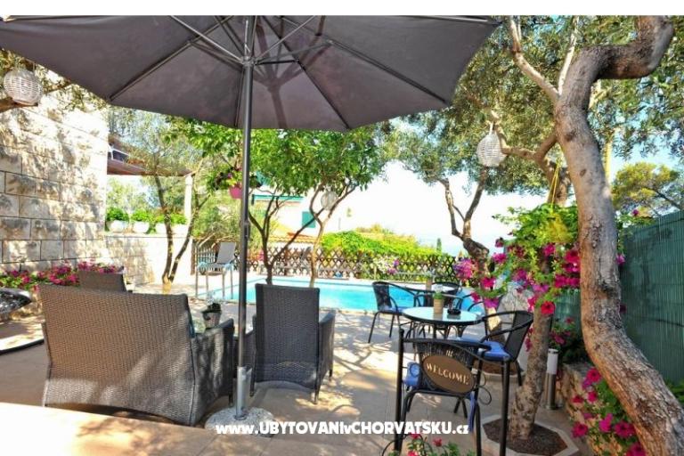 Apartments Bera, Julie i Edi – photo 2