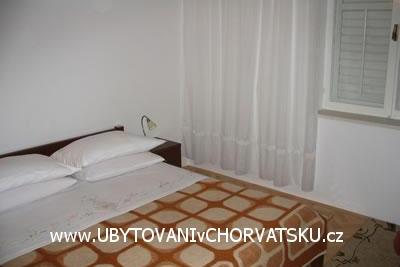 Apartments Bezmalinović – photo 7