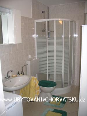 Apartments Bezmalinović – photo 8