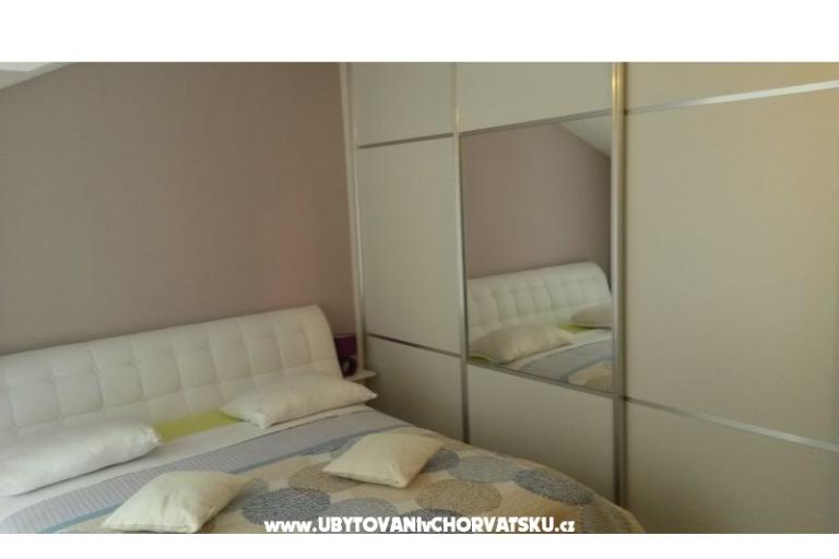 Apartments Ina – photo 12