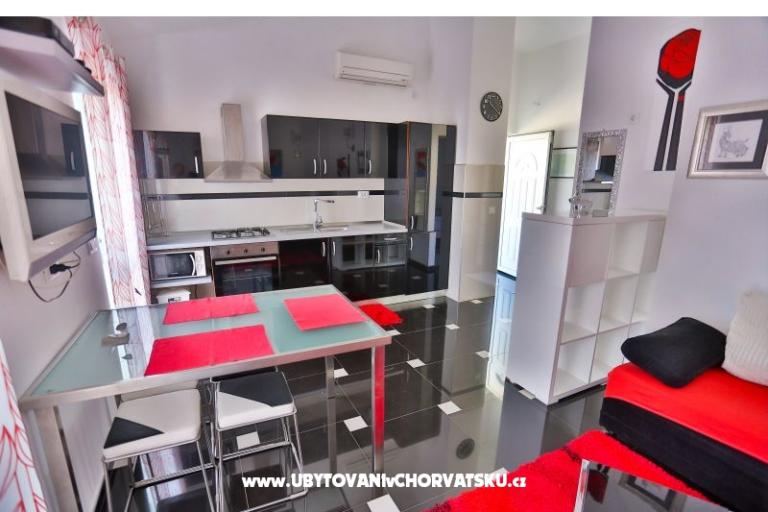 Apartments Kuić – photo 16