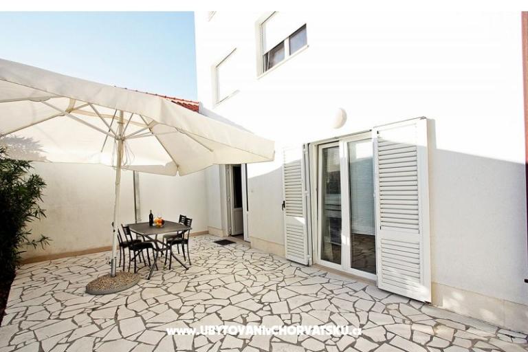 Apartments Tomy – photo 2