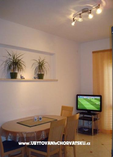 Apartments Villa Niko Bol – photo 12