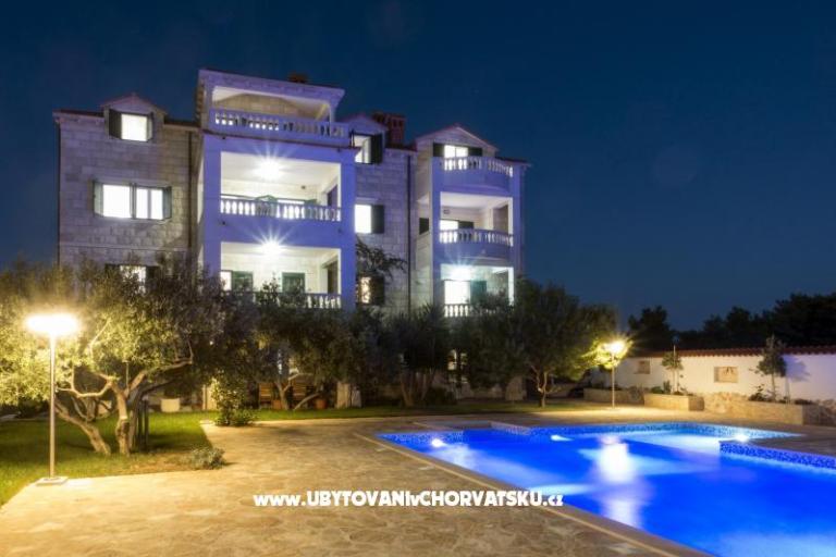 Luxury Apartments with pool – photo 2