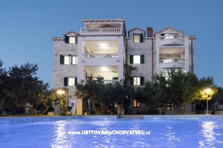 Luxury Apartments with pool – photo 3