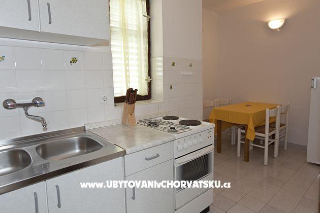 Apartments Brela Klarić – photo 4