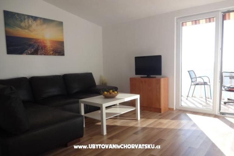 Apartments Jena, Pisak – photo 4
