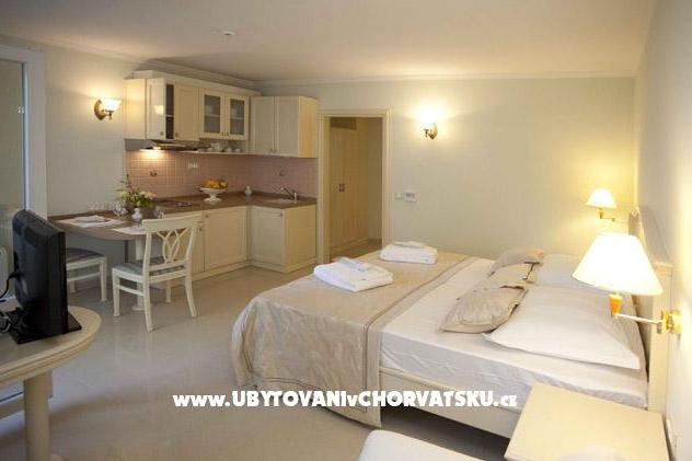 Apart hotel Brela SP Sunčeva postel – photo 4