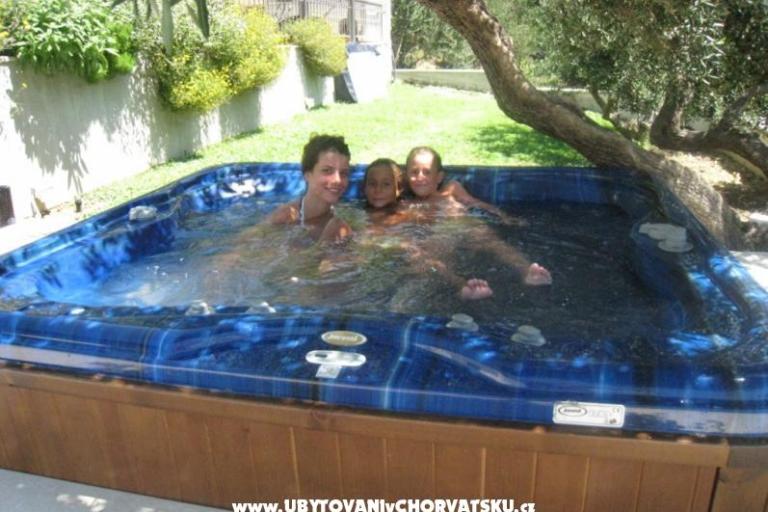 Luxury Villa-swimingpool,sauna,jacu – photo 6
