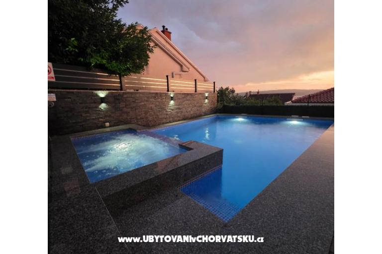 Delux apartment, heated pool – photo 6