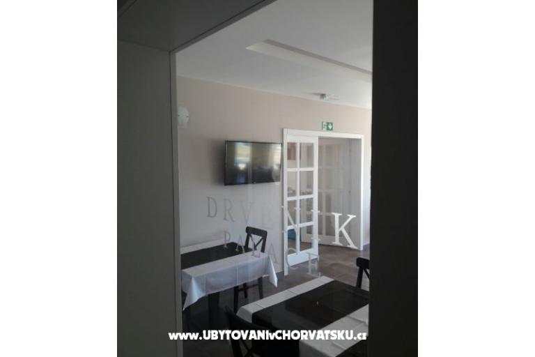 Drvenik Palace – photo 15