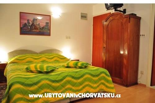 Apartments & room Giron – photo 2
